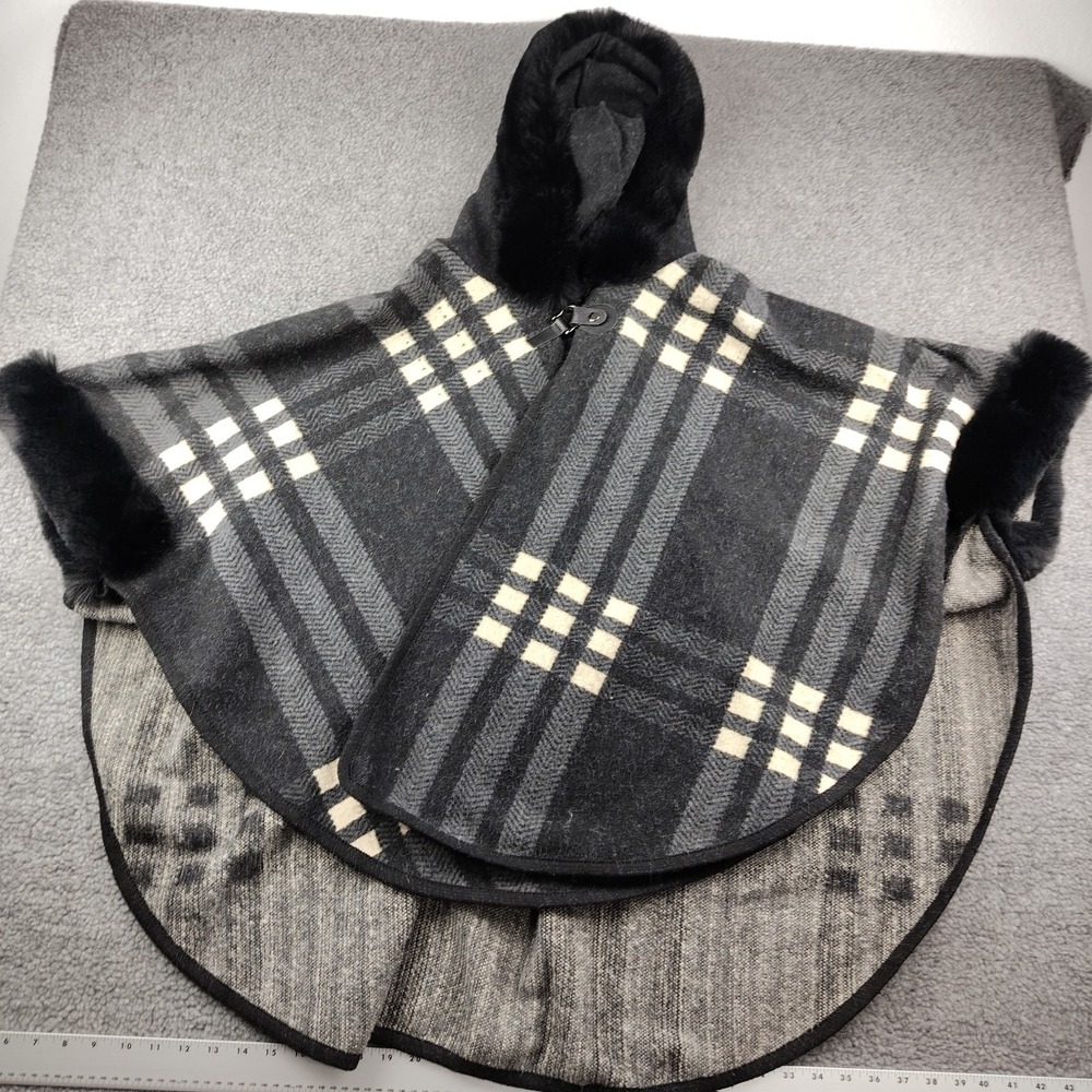 Northern Angel Poncho Sz Small/Medium Cape Gray Black Plaid Faux Fur Hooded